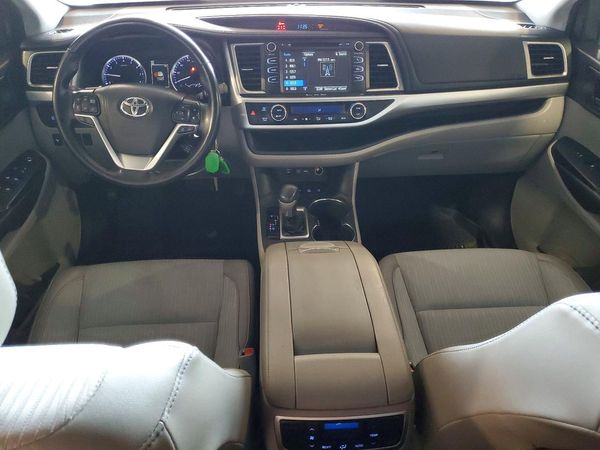 2019 TOYOTA HIGHLANDER