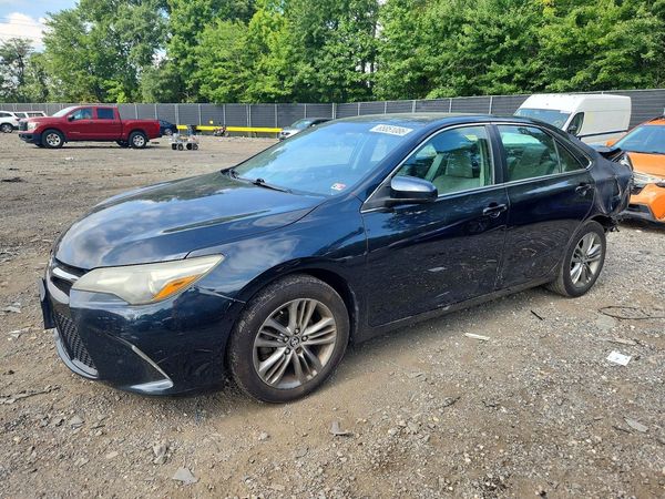 2015 TOYOTA CAMRY