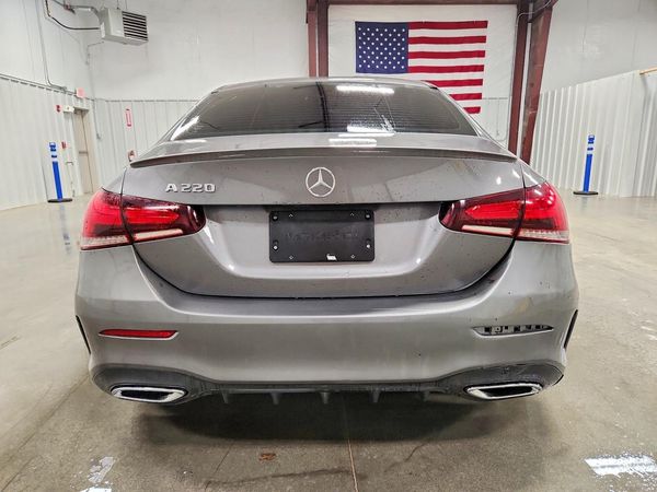 2019 MERCEDES-BENZ A A220