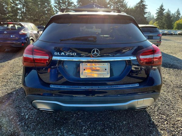 2018 MERCEDES-BENZ GLA GLA250