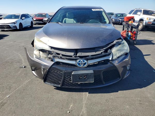 2016 TOYOTA CAMRY SOLA Hybrid