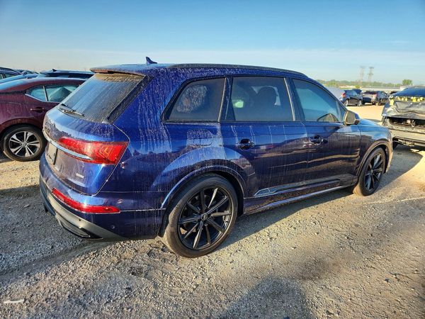 2021 AUDI Q7 quattro Premium Plus