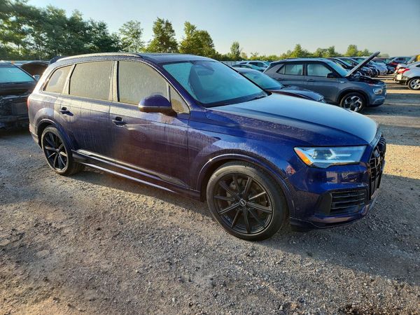 2021 AUDI Q7 quattro Premium Plus