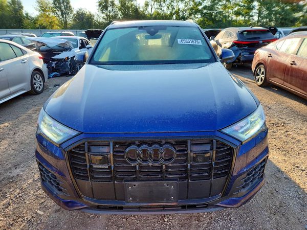 2021 AUDI Q7 quattro Premium Plus