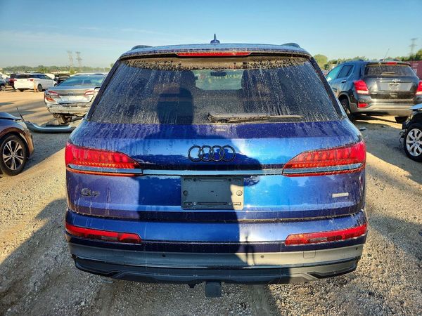 2021 AUDI Q7 quattro Premium Plus