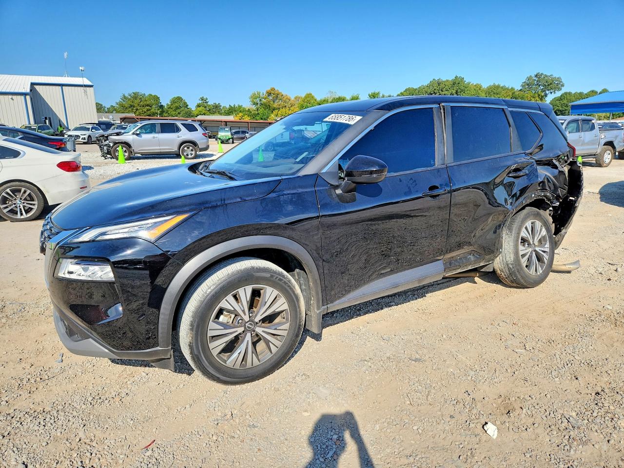 2023 NISSAN ROGUE SV — Front 3/4