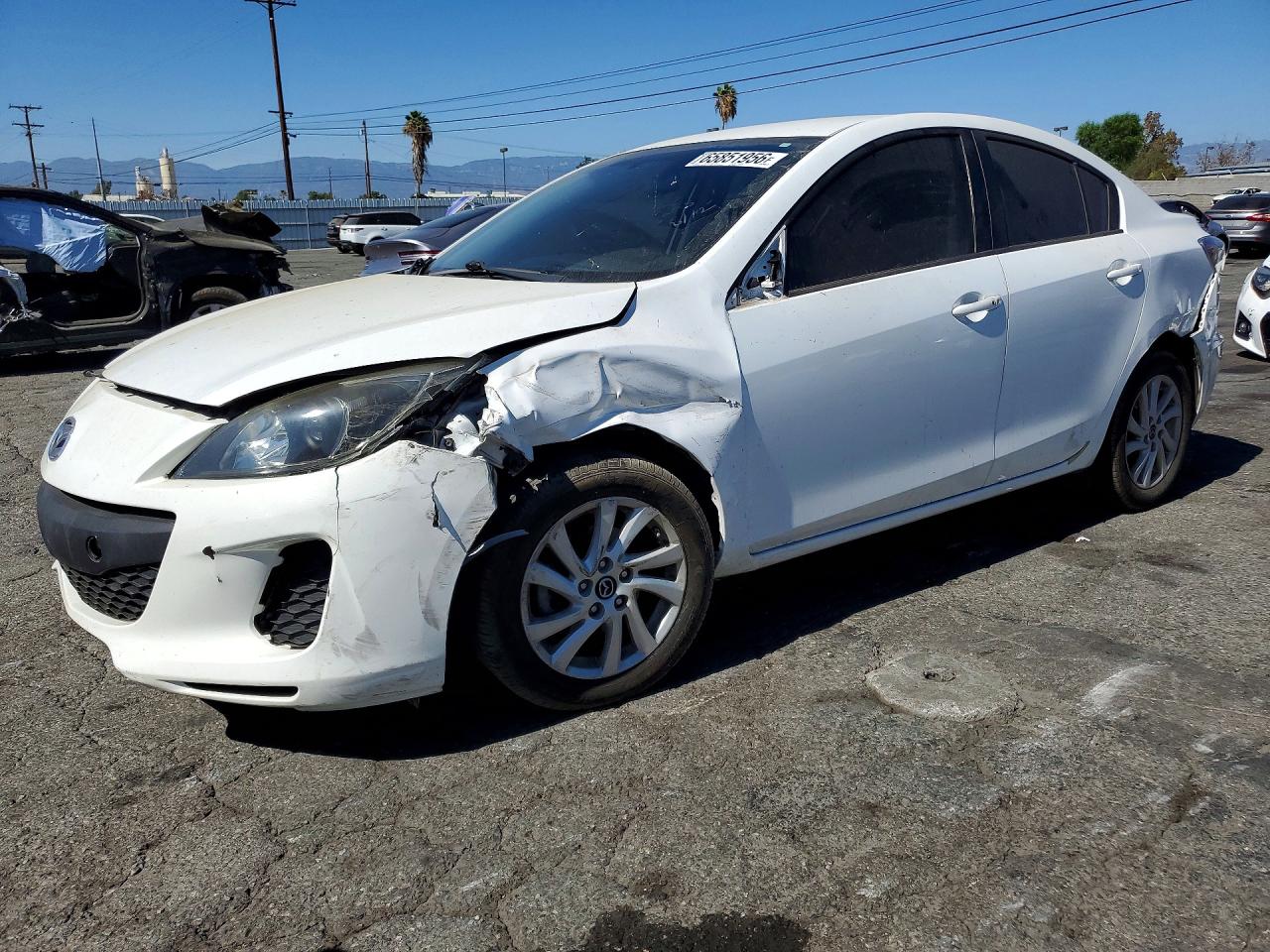 2013 MAZDA 3 Touring/GS