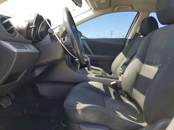 2013 MAZDA 3 Touring/GS
