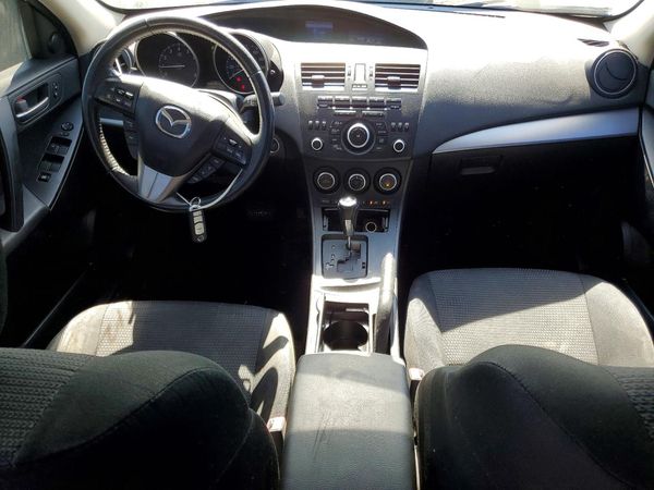 2013 MAZDA 3 Touring/GS