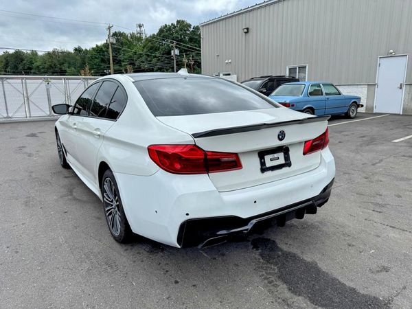 2020 BMW 530