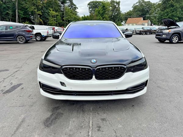 2020 BMW 530