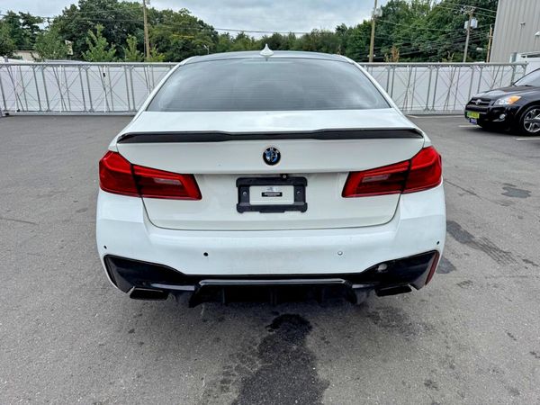 2020 BMW 530