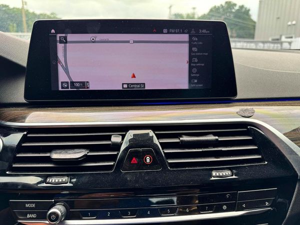 2020 BMW 530