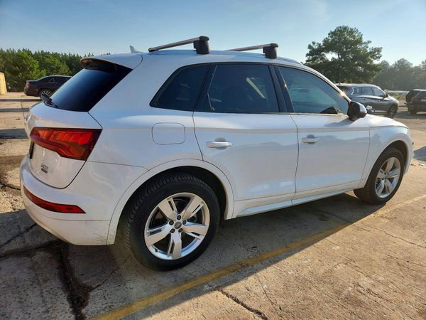2018 AUDI Q5 quattro Premium