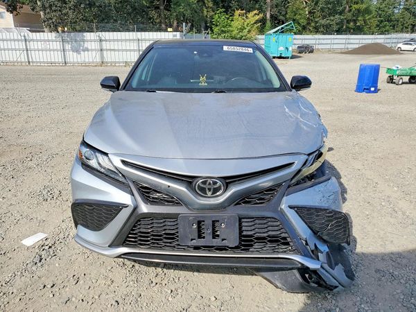 2021 TOYOTA CAMRY XSE