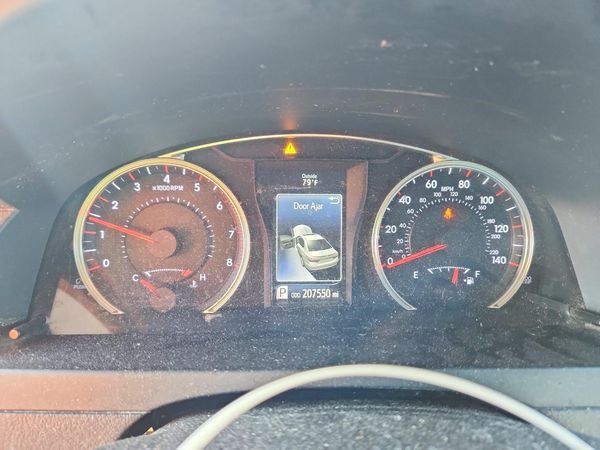 2015 TOYOTA CAMRY