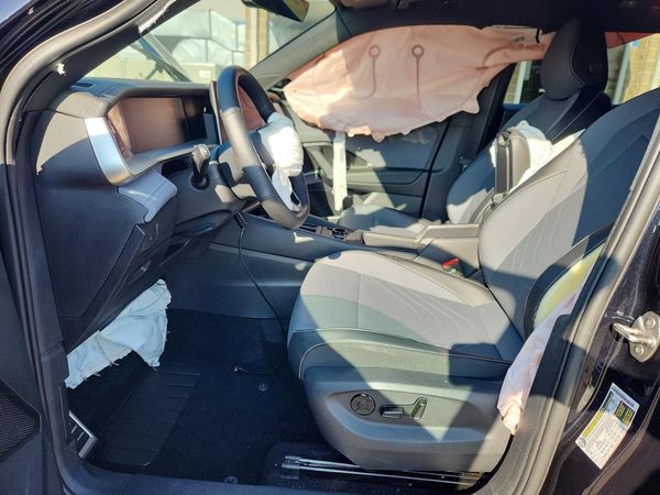 2026 VOLKSWAGEN TIGUAN 4Motion SE R-Line Black — DENT