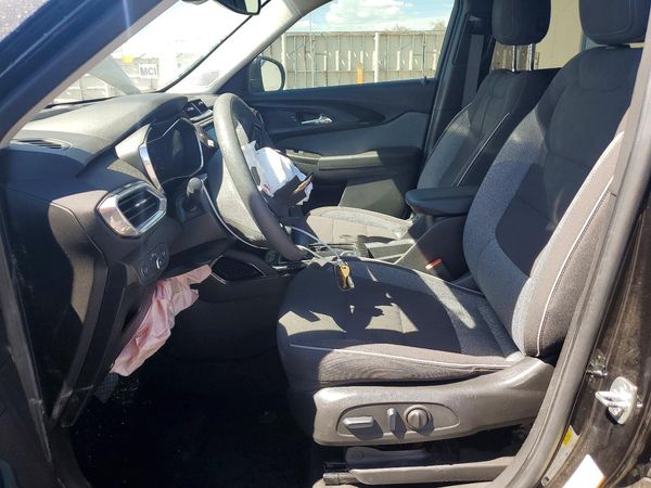 2023 CHEVROLET TRAILBLAZE LT — DENT