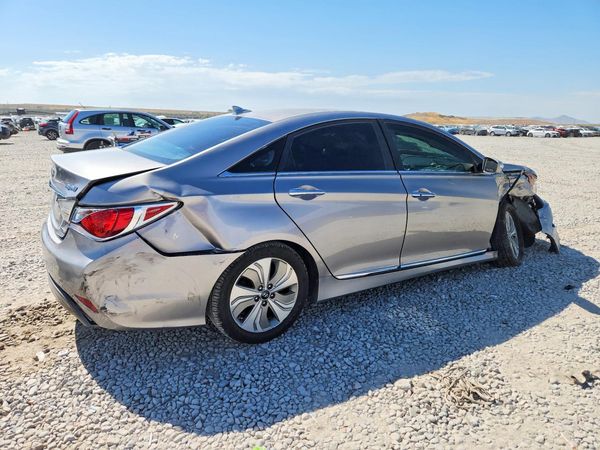2013 HYUNDAI SONATA Hybrid / Hybrid Limited