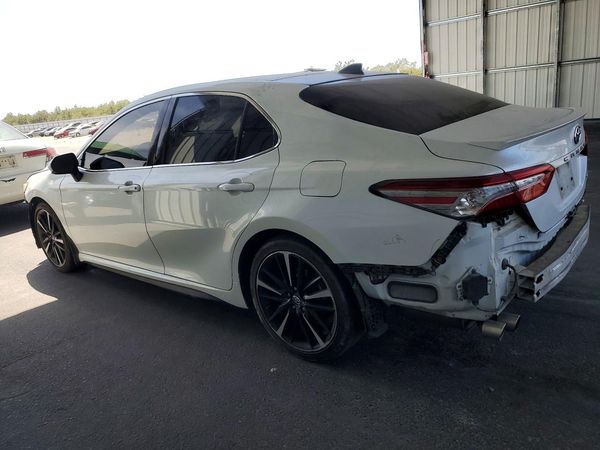 2018 TOYOTA CAMRY XSE
