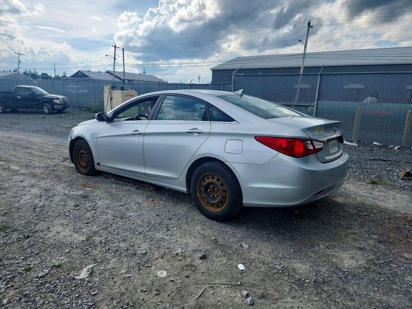 2013 HYUNDAI SONATA GLS/ GLS Popular — DSRA