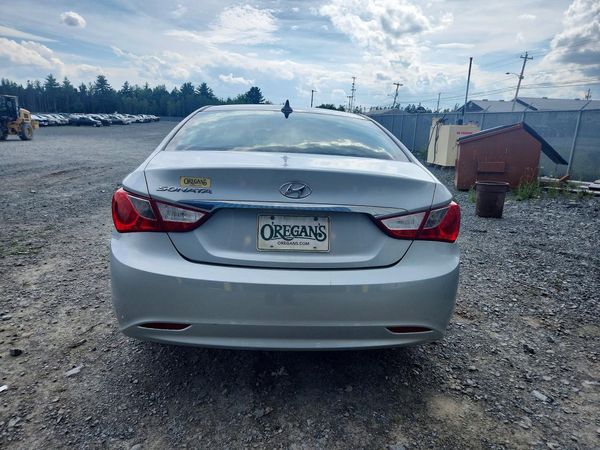2013 HYUNDAI SONATA GLS/ GLS Popular — DIRR