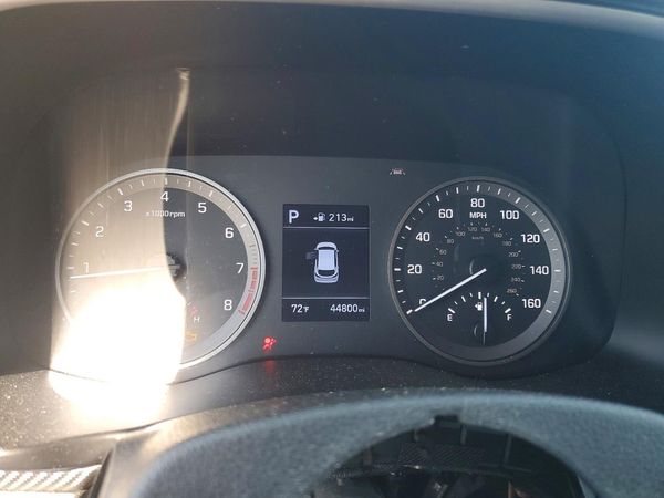 2021 HYUNDAI TUCSON SE