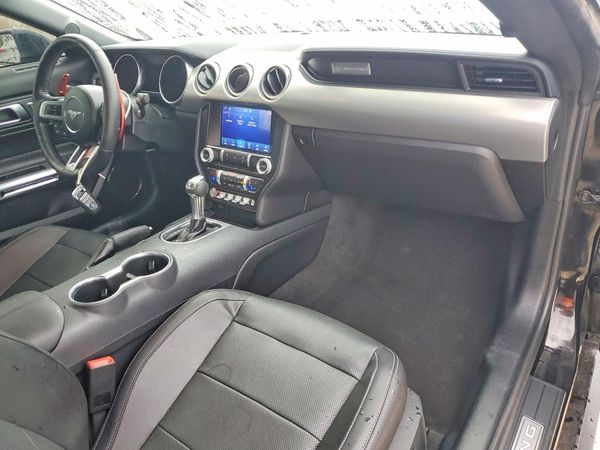 2022 FORD MUSTANG