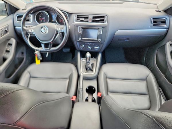 2017 VOLKSWAGEN JETTA