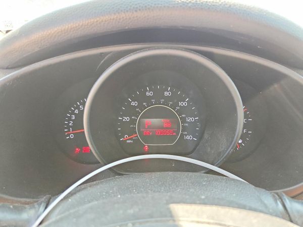 2017 KIA SOUL Base