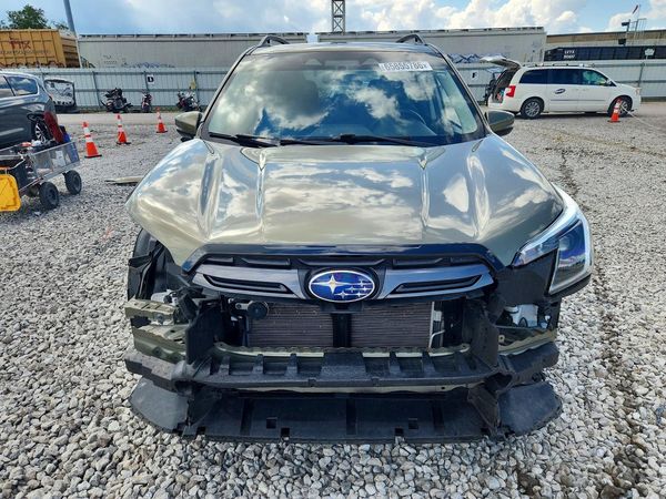 2022 SUBARU FORESTER