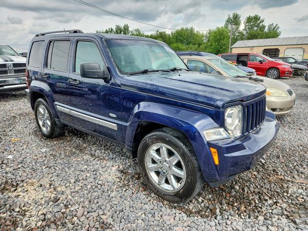 2012 JEEP LIBERTY Sport — Passenger 3/4