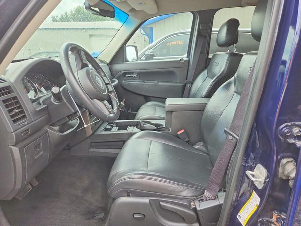 2012 JEEP LIBERTY Sport — DENT