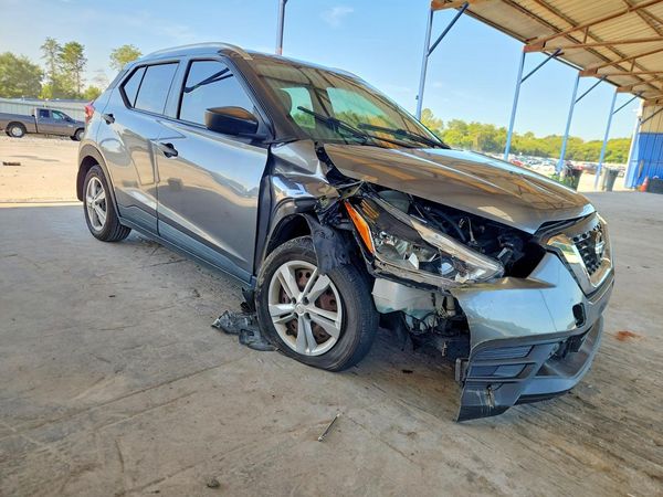 2018 NISSAN KICKS