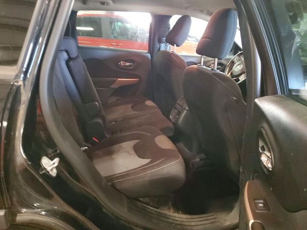 2018 JEEP CHEROKEE LATITUDE FWD