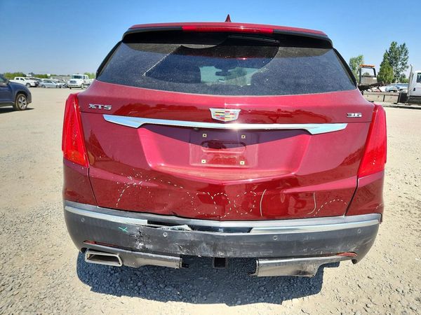 2017 CADILLAC XT5 Base