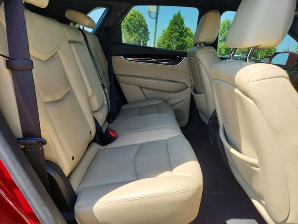 2017 CADILLAC XT5 Base