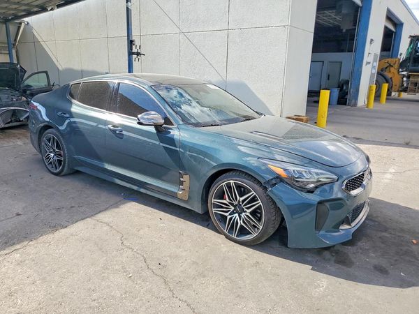 2022 KIA STINGER GT1