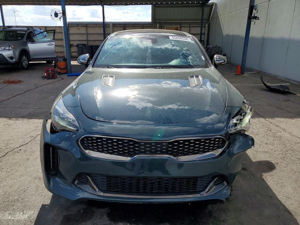 2022 KIA STINGER GT1