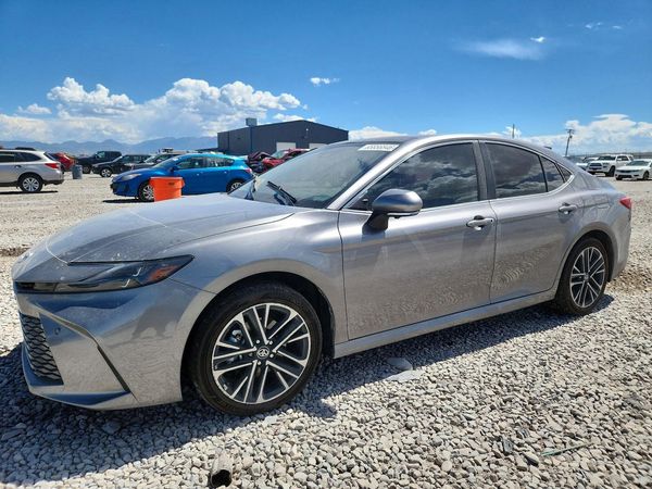 2025 TOYOTA CAMRY