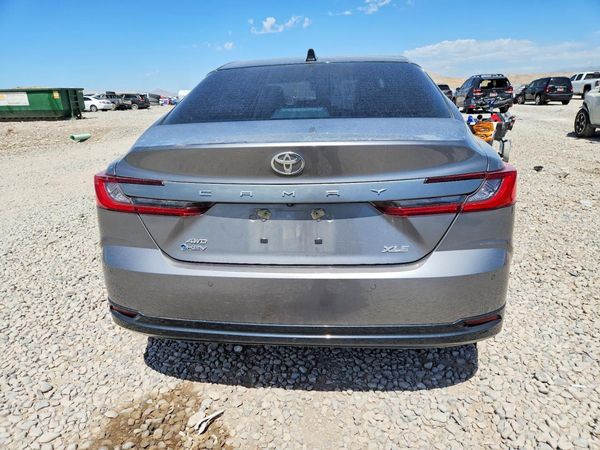 2025 TOYOTA CAMRY