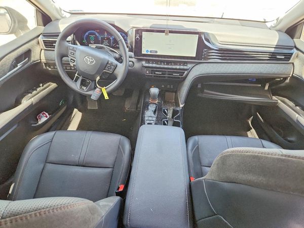 2025 TOYOTA CAMRY