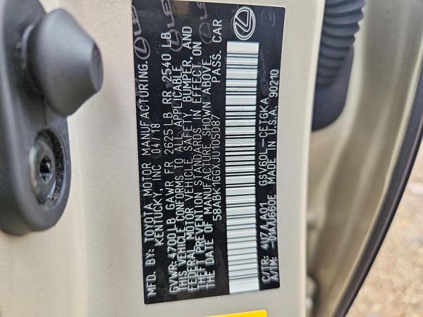 2018 LEXUS ES