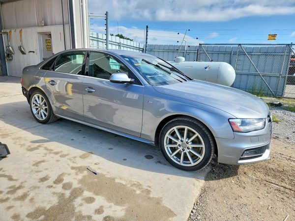 2015 AUDI A4