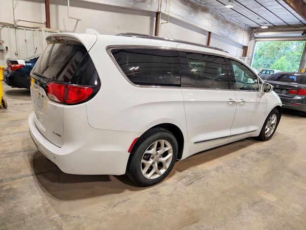 2020 CHRYSLER PACIFICA