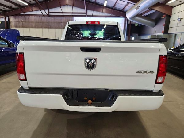 2018 RAM 1500 ST QUAD CAB 4X4