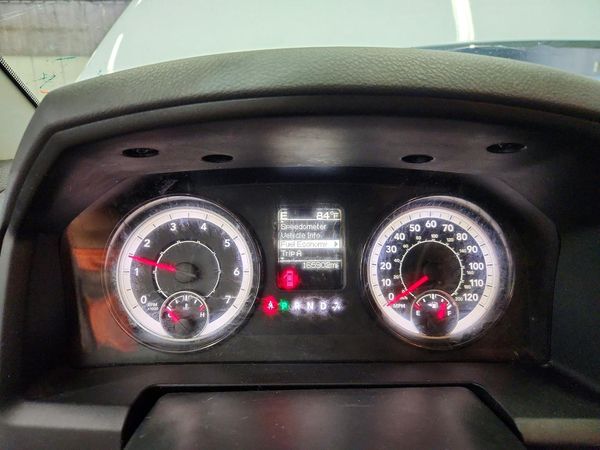 2018 RAM 1500 ST QUAD CAB 4X4