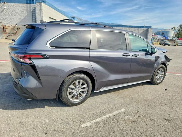 2025 TOYOTA SIENNA LE — PSRA
