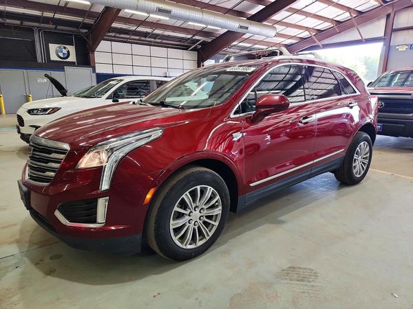 2017 CADILLAC XT5