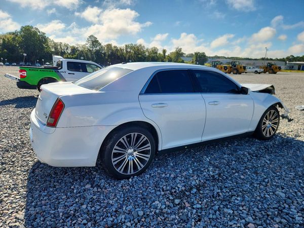 2013 CHRYSLER 300